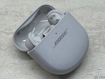 Bose QuietComfort Ultra Earbuds Silver - 1