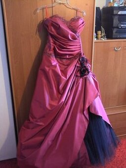 Spoločenské šaty dlhé