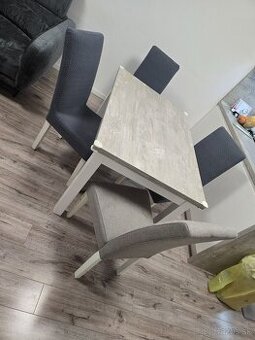 Kuchynský stôl + stoličky - 1