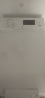 práčka Elektrolux 1200 otáčok na náhradné diely. Asi