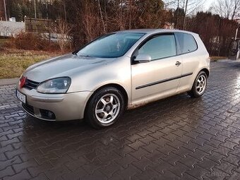 Volkswagen golf V