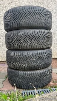 Zimné 225/50 r17