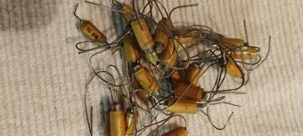 elektronické súčiastky