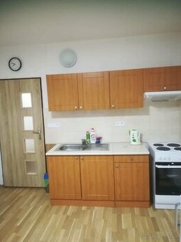 garzonka -prenájom - 1