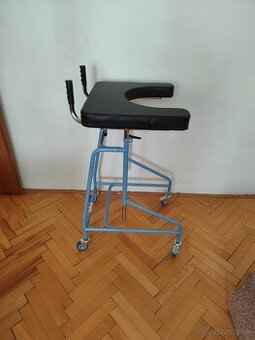 Chodítko/ vozík pre seniorov