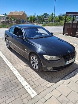 BMW Rad 3 Cabrio (E93) 320i (2008) – Čierna metalíza, Koža,