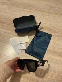 Gucci slnečné okuliare GG0956S - čierne (GG2)