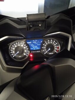 Predám Honda Forza 300