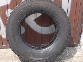 Nákladné pneu PIRELLI 215/75R 17,5