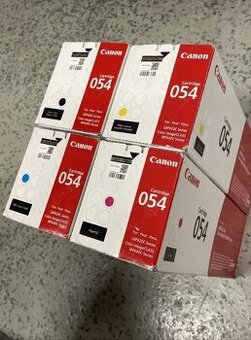 Nová, neotevřená sada 4 barevných tonerových kazet Canon 054