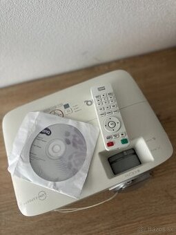 BenQ TH671ST Full HD projektor – málo používaný, ako nový