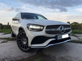Mercedes-Benz GLC 300d 4Matic A/T virtual cocpit