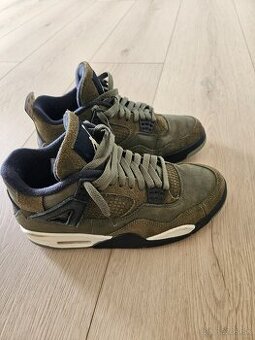 Air JORDAN 4 Craft Medium Olive