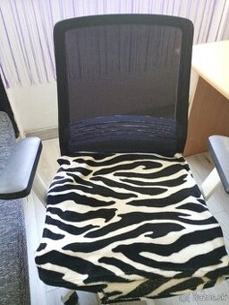 Kancelárska stolička