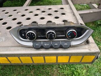 Ovládanie klímy na Kiu Rio