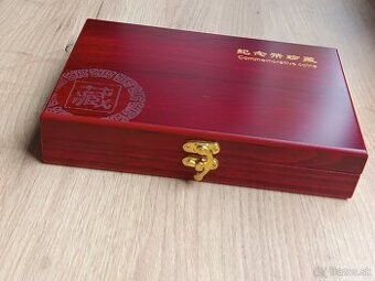 2€ mince , UNC euro,zbierka , kufrík,50 ks