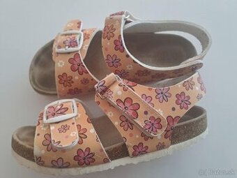 Sandalky 34