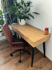 Kancelársky stôl so stoličkou