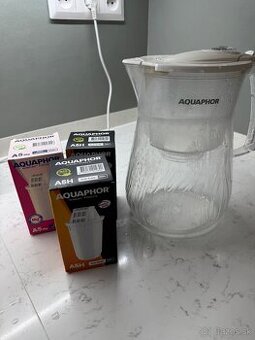 Filtračná kanvica Aquaphor plus 3 ks naplne - 1