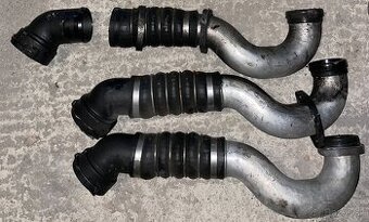 BMW E60 E61 525d 530d 530xd 535d Turbo Hadica Intercooler