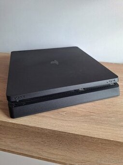 PlayStation 4 Slim 1TB