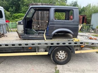 Suzuki samurai Celoplech/kasna