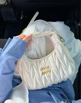 Miu Miu kabelka