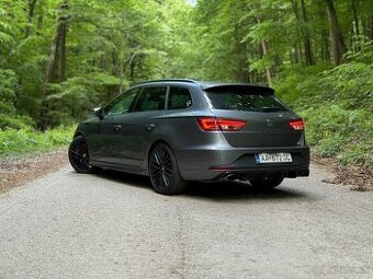 SEAT LEON CUPRA ST 280 2.0 TSI DSG
