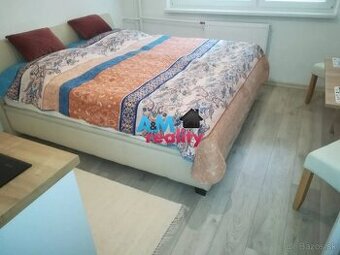Darujem manželskú postel