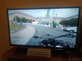 TV Smart "42"(uhlop. 103cm)