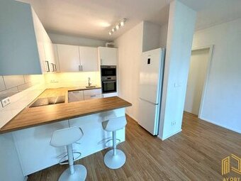 NA PRENÁJOM 2 - IZB. BYT, BALKÓN, PARKING, SENICA