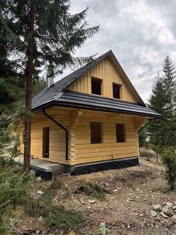 ++Tradičná slovenská drevenica v Nízkych Tatrách++