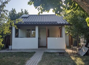 Predám záhradu s novou murovanou chatkou. Želiezovce