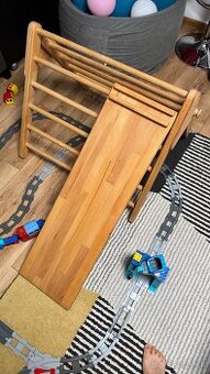 Predám piklerovej triangel so šmýkačku