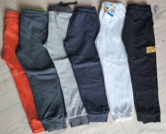 Chlapčenské tepláky veľ. 110