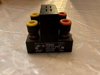 Etálon elektrického odporu P3030, bočník s presnosť 0,005%