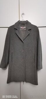 Značkový kabát