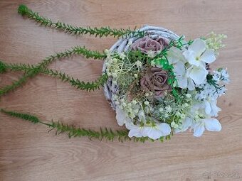 Svadobná výzdoba - dekorácia v košíku