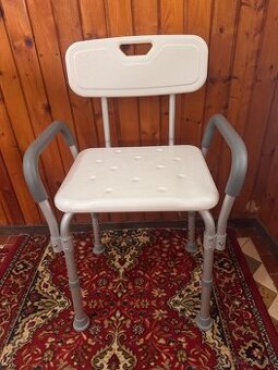 Stolička do sprchy,nepoužívana,nastaviteľná, s operadlom