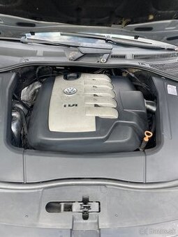 Motor 2.5 TDI 128kw po servise