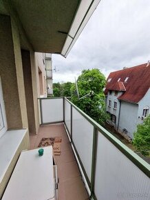 2-izbový byt s balkónom pri centre - 1