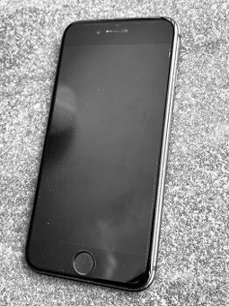 Predám iPhone 8