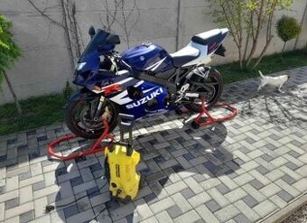 Suzuki gsxr 750 k5