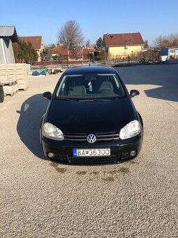 Volkswagen Golf V