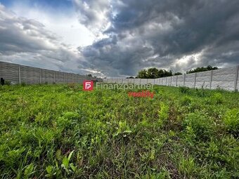 Pozemok v obci OKOČ (Opatovský Sokolec) (F001-014-ESJAaE)