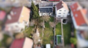 ÚTULNÝ RODINNÝ DOM S POTENCIÁLOM, RUSOVCE - BALKÁNSKA ULICA