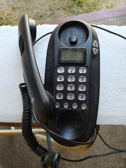 Telefon pevná linka