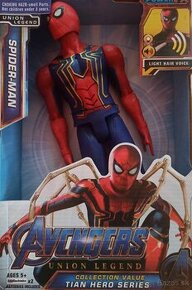 Avengers figúrka 30 cm so svetelnými a zvukovými efektmi