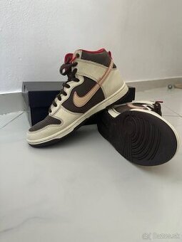 Nike Dunk High Retro
