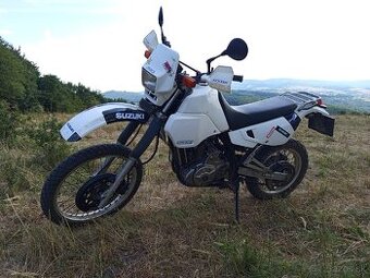 Suzuki dr 650